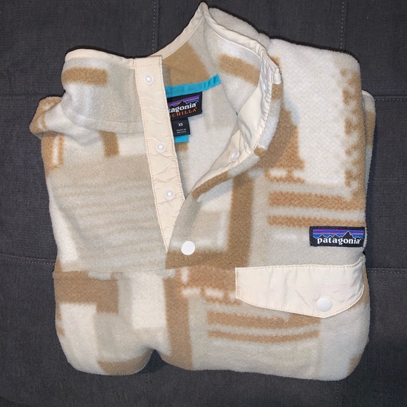 Patagonia Other - Patagonia pull over fleece
